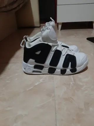Zapatillas Nike Air More Uptempo Blancas/Negras