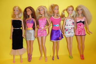 Lotto 6 Barbie originali Mattel per gioco collezio