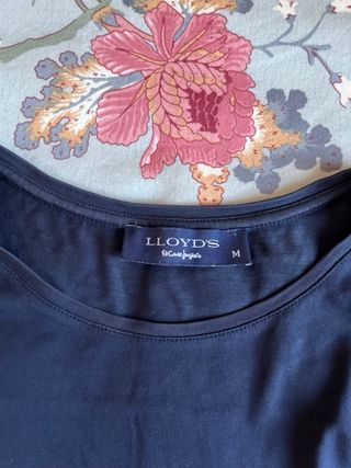 Camiseta negra Lloyds