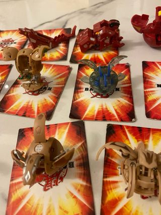 Lotto Bakugan con carte