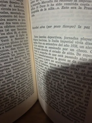 ...y Mussolini creó el FASCISMO