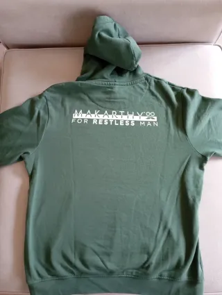 Sudadera Makarthy con capucha