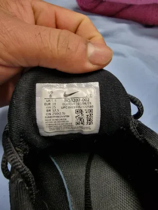 Zapatillas Nike Running Negras y Blancas