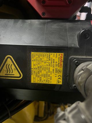 Robot Fanuc R-2000iA 165F y consola RJ3iB