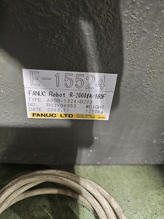 Robot Fanuc R-2000iA 165F y consola RJ3iB