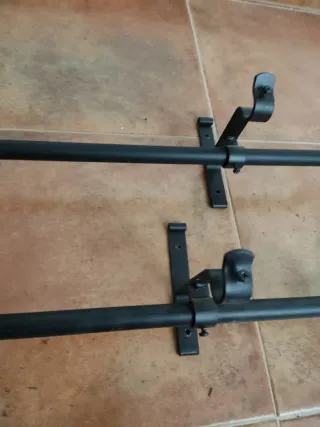 Barra para cortina de forja negra