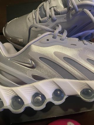 Nike Air Max DN8 Plata/Blanco