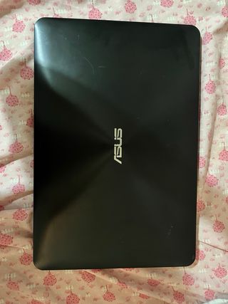 Portátil ASUS X555