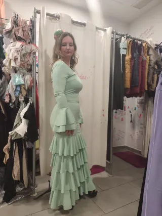 Vestido Flamenca Verde con Volantes
