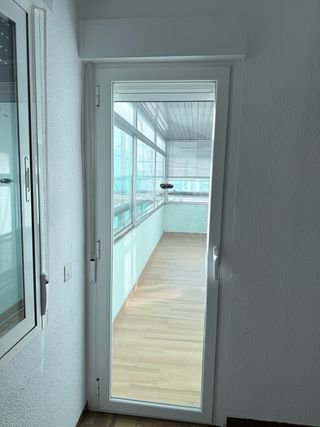 Lote ventanas, balconeras y puertas con persiana