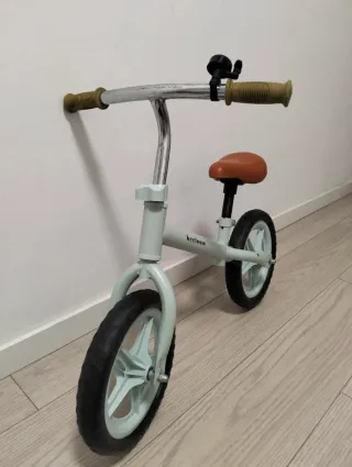 Bicicleta sin pedales Beeloom