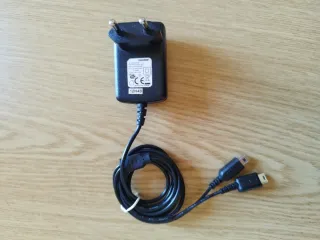 Nintendo DSi XL + gioco