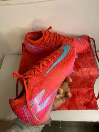 Botas de fútbol Nike Mercurial Nuevas