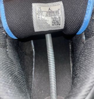 Jordan 1 Mid University Blue Black Usate