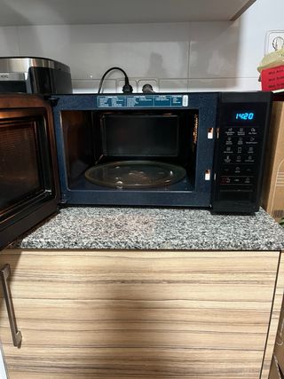 Microondas Samsung Negro