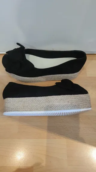 Alpargatas negras lazo plataforma T36