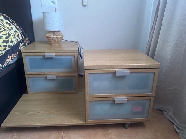 Mesitas de noche de madera