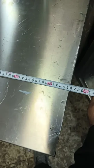 Mesa estrecha acero inoxidable con puerta