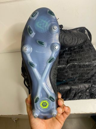 Botas de fútbol Nike Negras Nuevas