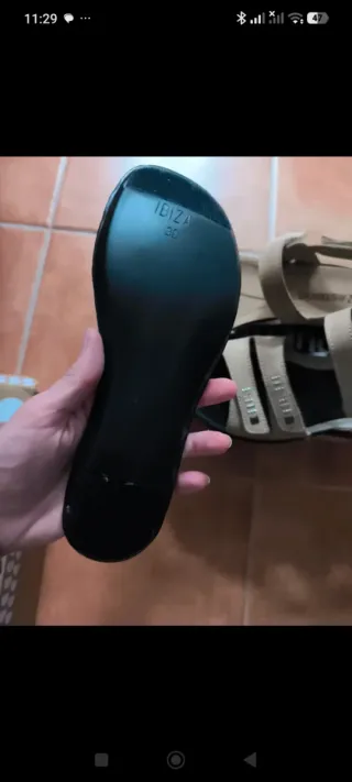 Sandalias Westland Beige y Negras