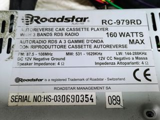 Autorádio digital vintage com leitor de cassetes