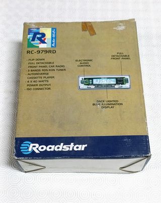 Autorádio digital vintage com leitor de cassetes