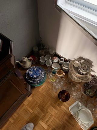 Juego de vajilla antiguo de cerámica