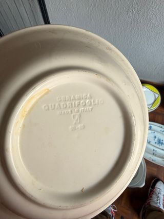 Juego de vajilla antiguo de cerámica