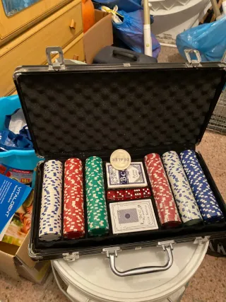 Maletín Póker con Fichas y Cartas