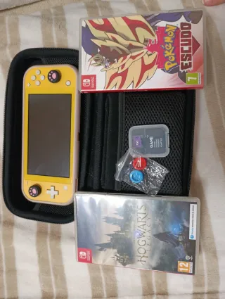 Nintendo Switch Lite Amarilla + Juegos