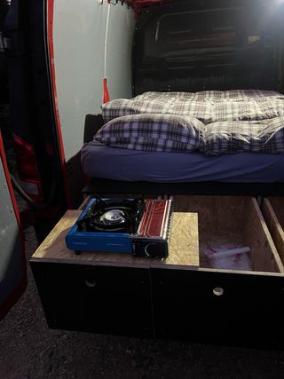 Alquiler furgoneta camperizada economica