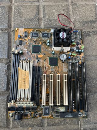 Placa base PC años 90
