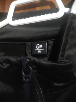 Chaqueta chándal negra y blanca Talla S