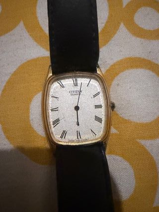 Reloj Citizen Quartz Vintage Dorado