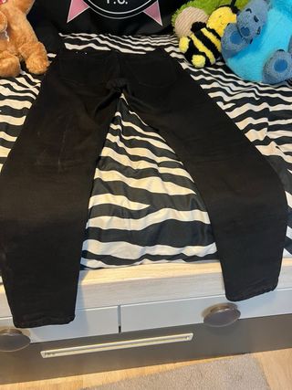 Pantalones vaqueros negros
