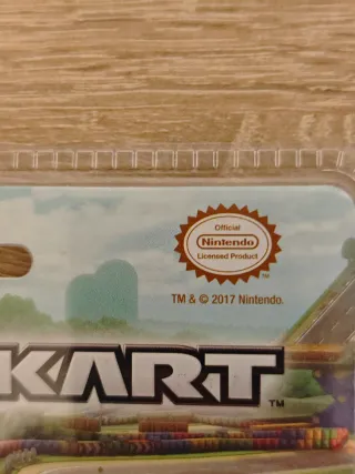 Figura Luigi Mario Kart Pull Back Action