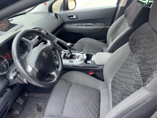 Peugeot 3008 2015