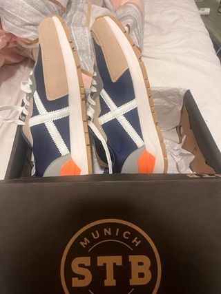 Zapatillas Munich Beige y Azul Talla 41