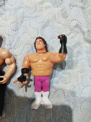 Muñecos de acción musculosos