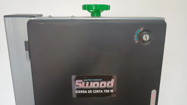 Sierra de cinta Wood 750W