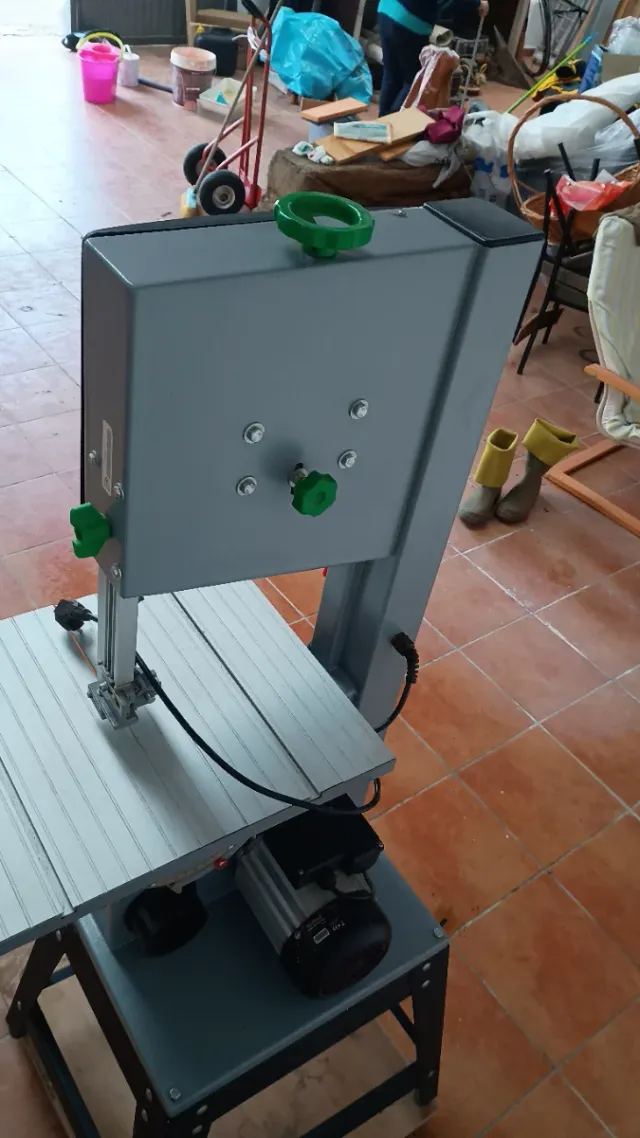 Sierra de cinta Wood 750W