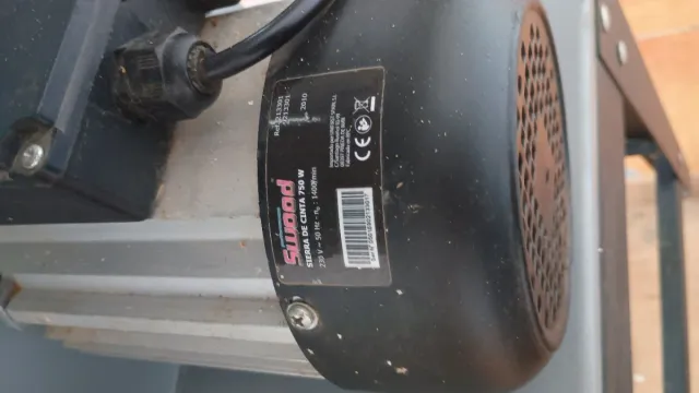 Sierra de cinta Wood 750W