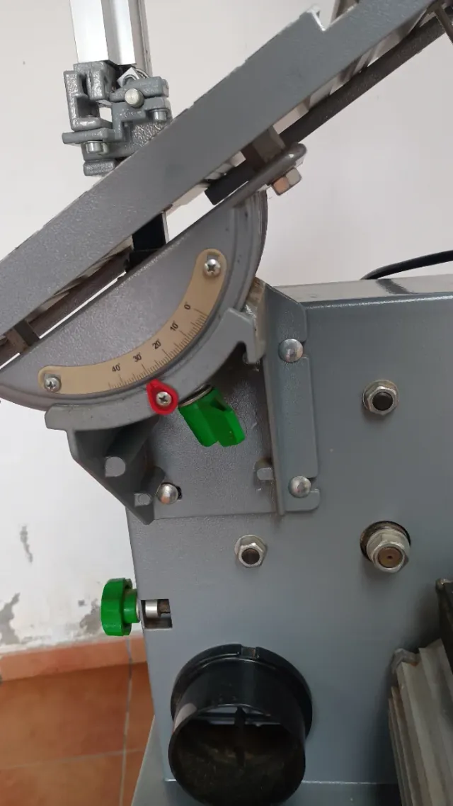 Sierra de cinta Wood 750W