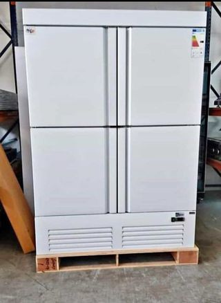 congelador vertical: móvil 742026971