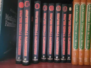 Lote 8 libros Armamento y Poder Militar Sarpe