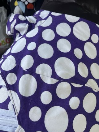 Traje de flamenca lunares blanco y morado