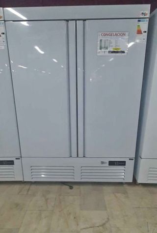 Congelador vertical : móvil 742026971