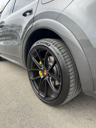 Porsche Cayenne 2021