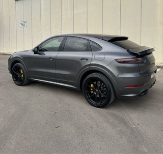 Porsche Cayenne 2021