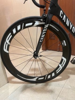 Bicicleta de carretera Canyon